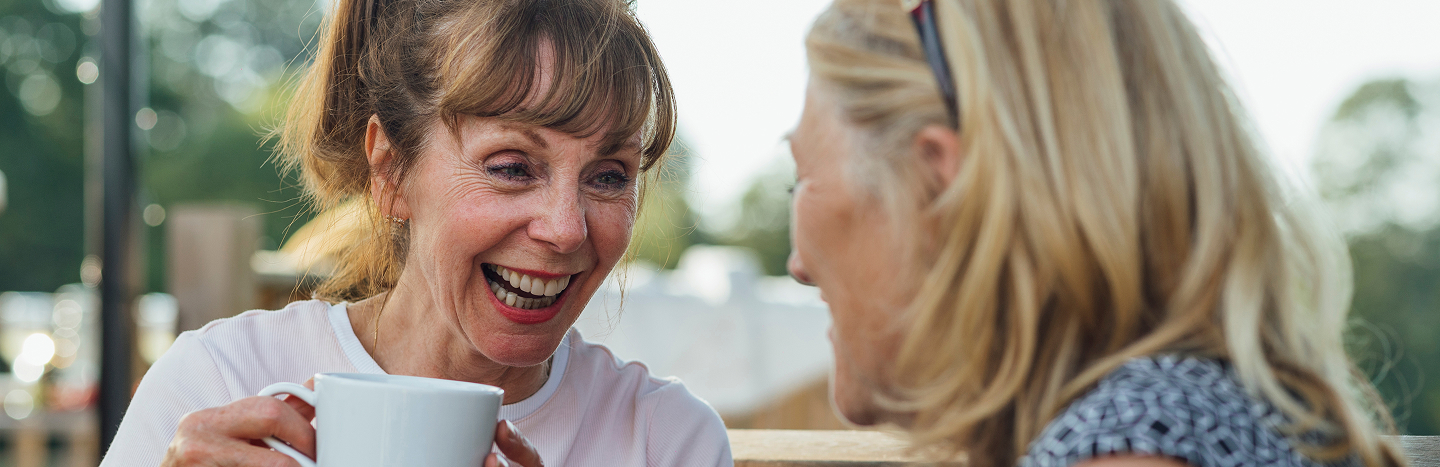 women chatting desktop